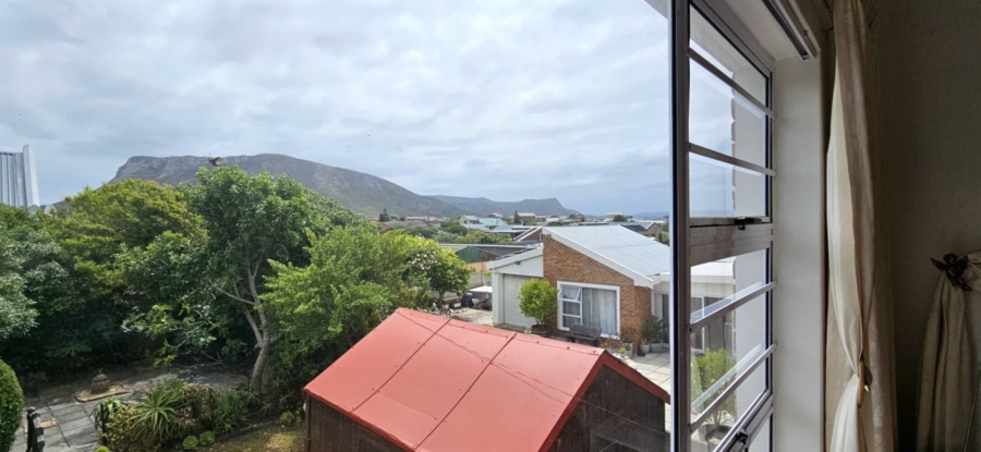 5 Bedroom Property for Sale in Franskraal Western Cape